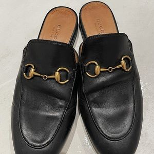 Gucci Princetown Leather Slipper (Size 37)